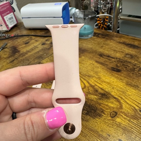 Apple Watch Pink Band Set - Picture 4 of 4